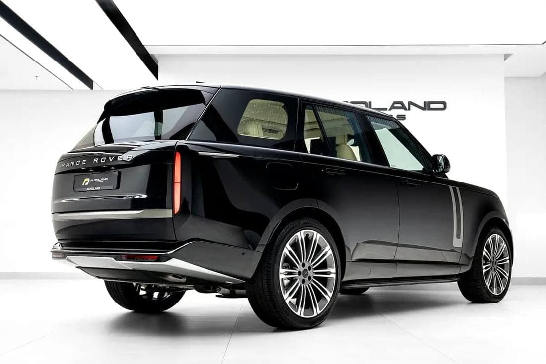 2026 Land Rover Range Rover HSE P530 thumbnail 2