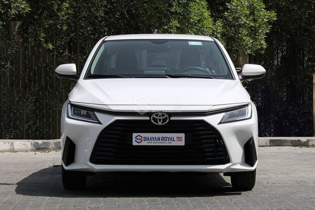 2026 Toyota Yaris E thumbnail 2