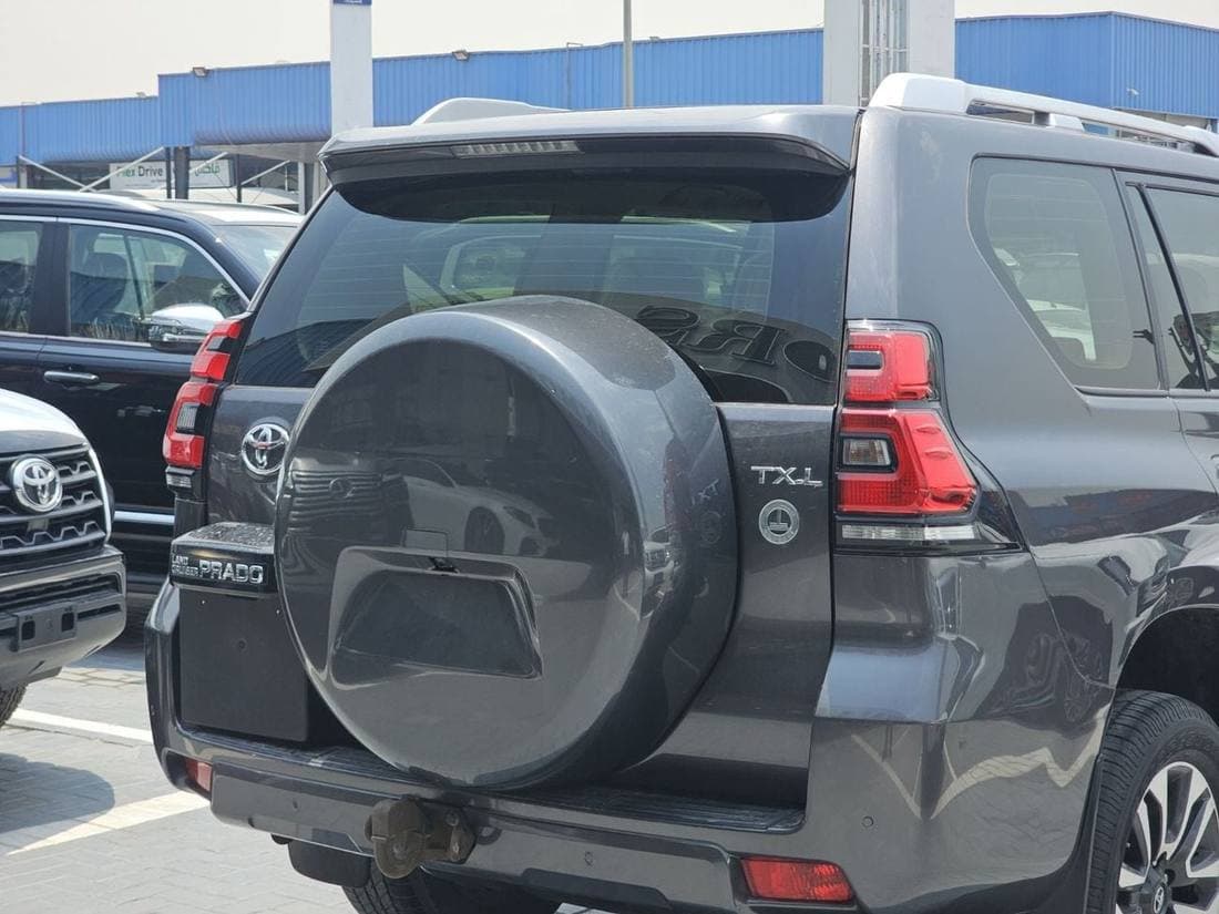 2022 Toyota Prado TX L thumbnail 8