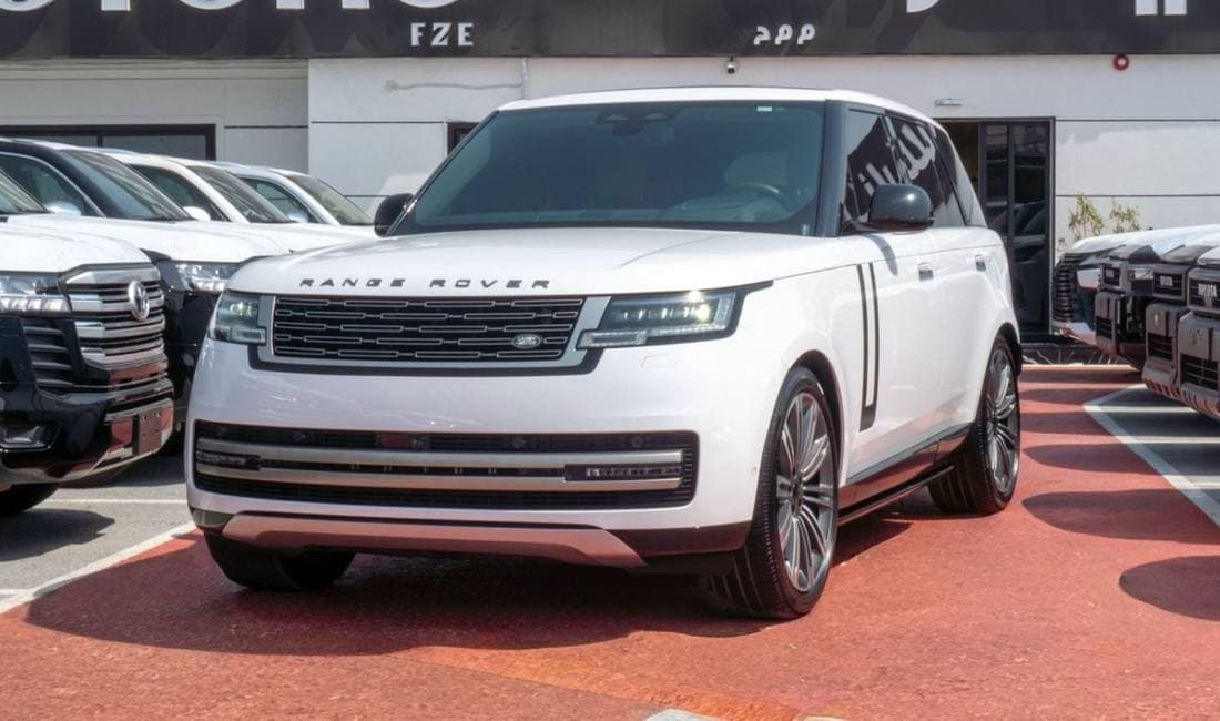 2026 Land Rover Range Rover HSE P400 thumbnail 3