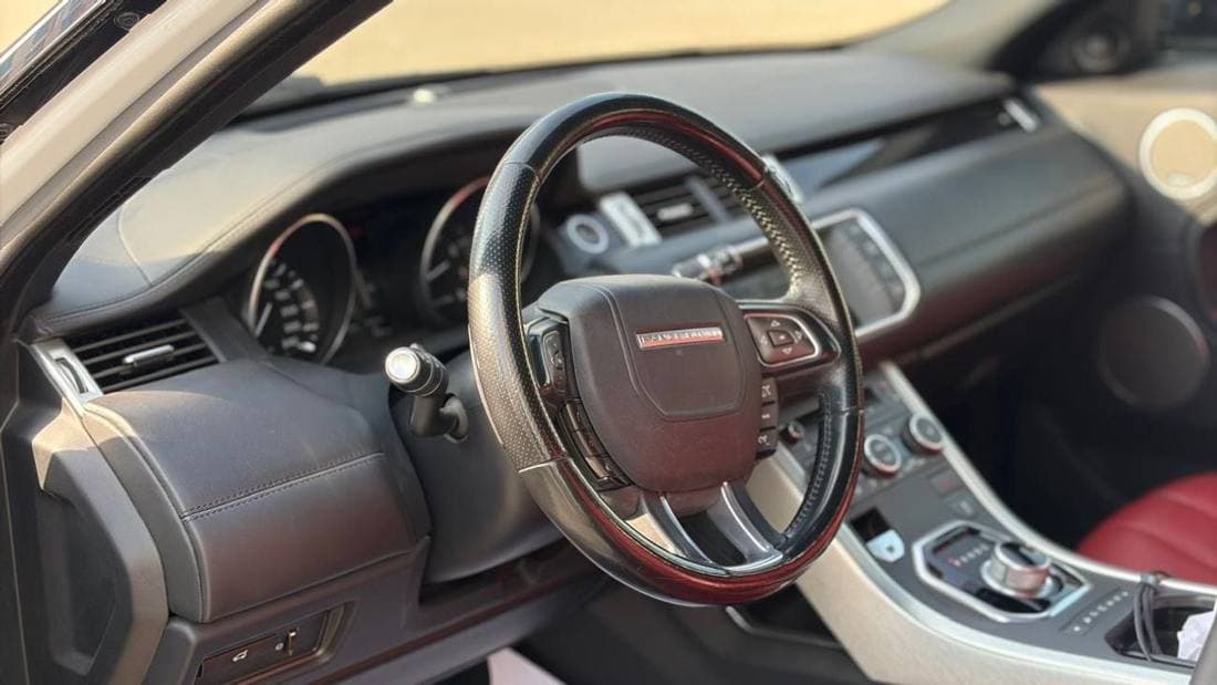 2015 Land Rover Range Rover thumbnail 5