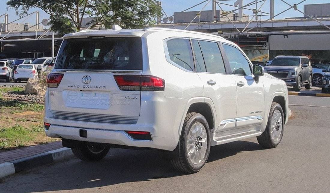 2026 Toyota Land Cruiser thumbnail 4