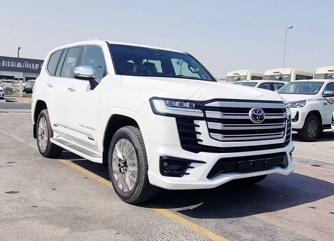 2026 Toyota Land Cruiser VXR thumbnail 3