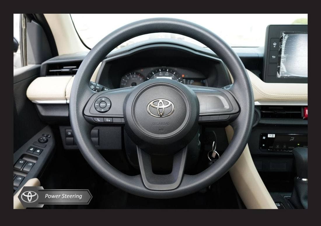 2026 Toyota Yaris E thumbnail 6