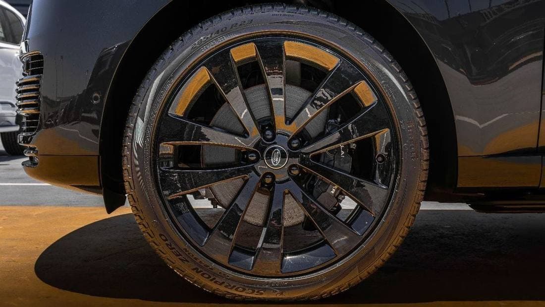 2023 Land Rover Range Rover SV LWB P530 thumbnail 6