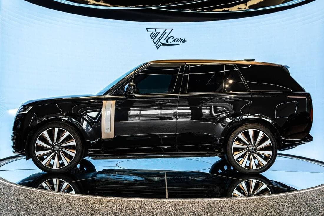 2025 Land Rover Range Rover SV P615 SWB thumbnail 6