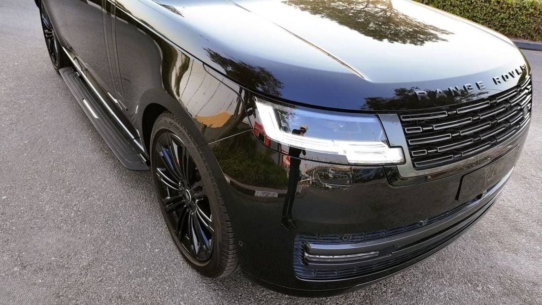2023 Land Rover Range Rover AUTOBIOGRAPHY P530 thumbnail 4