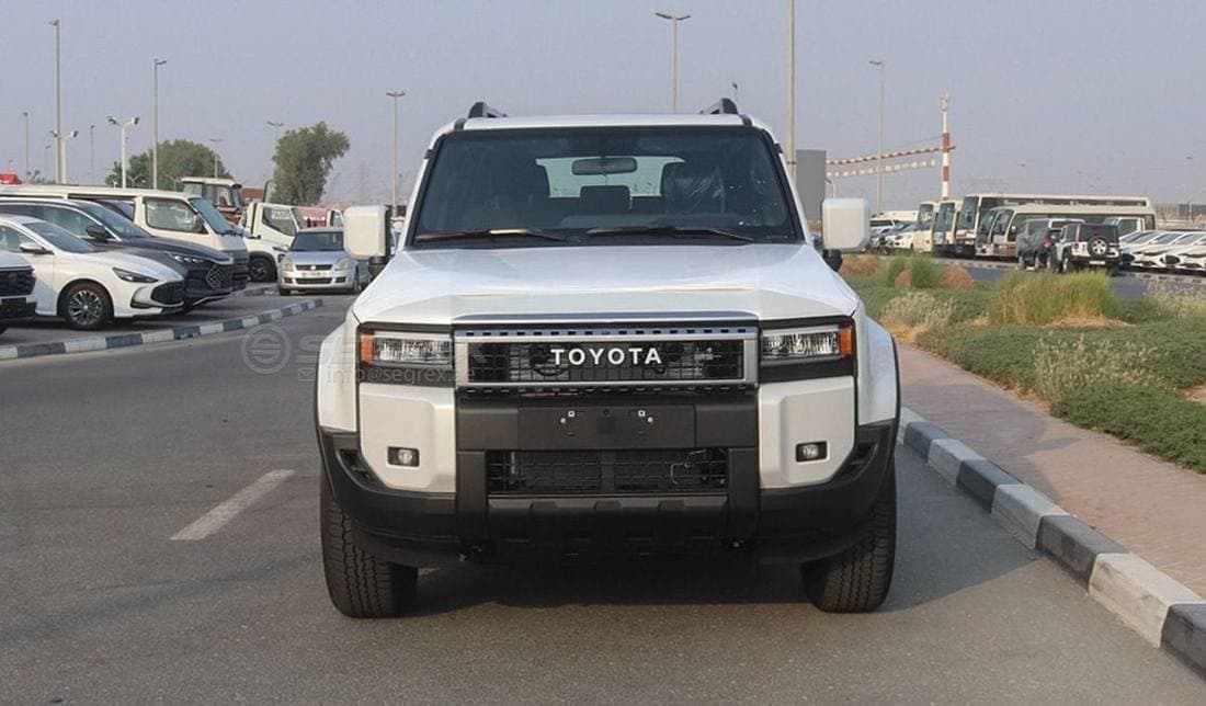 2027 Toyota Prado thumbnail 2