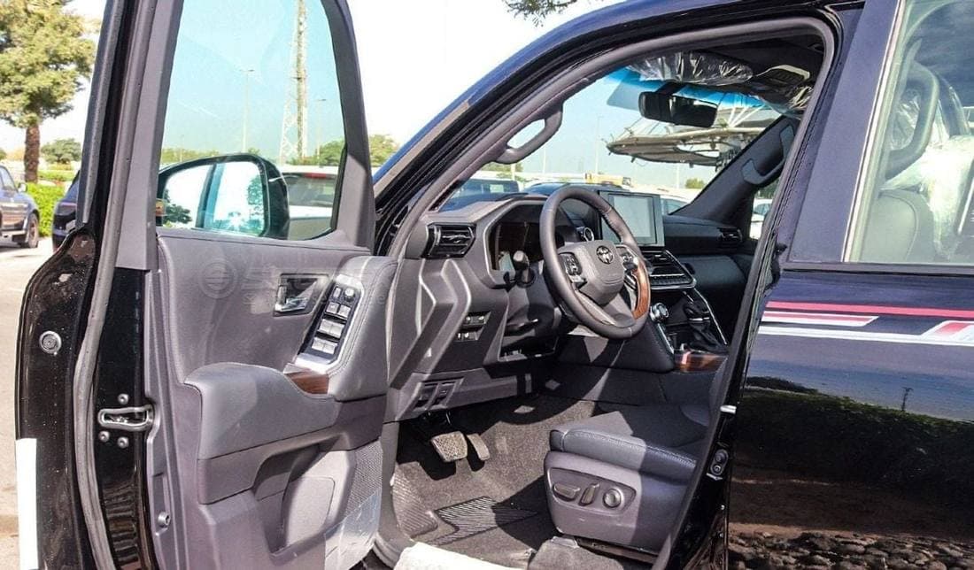 2026 Toyota Land Cruiser GXR thumbnail 7