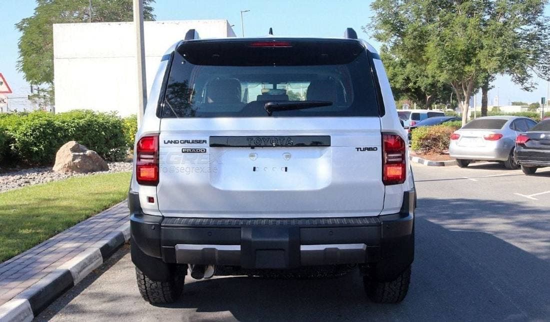 2026 Toyota Prado thumbnail 5