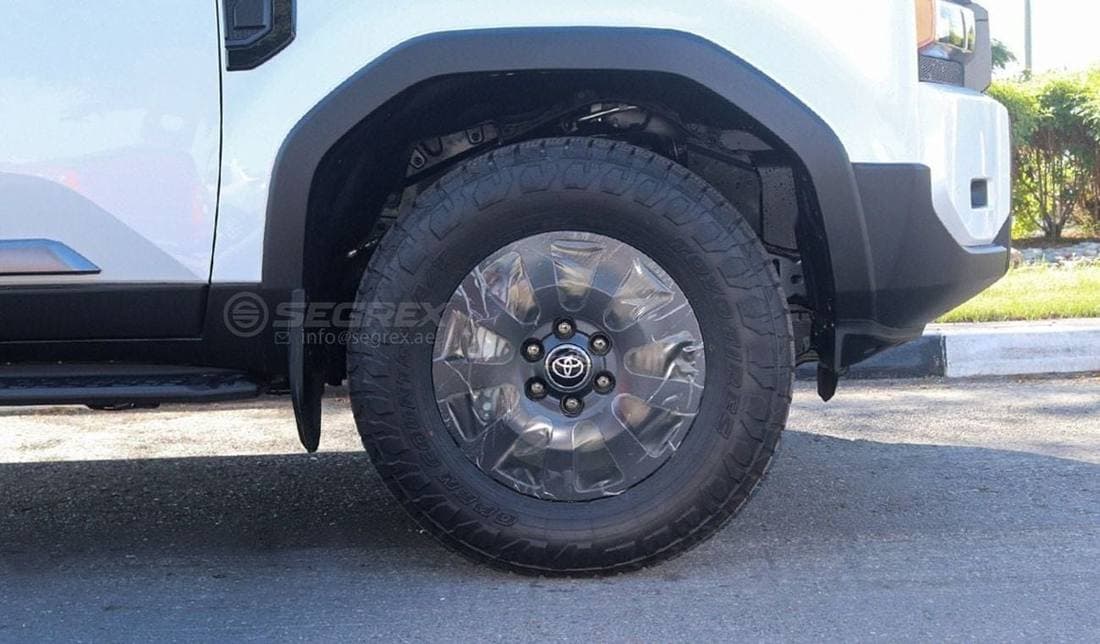 2026 Toyota Prado thumbnail 8