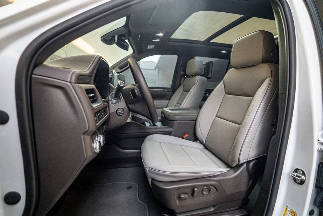 2023 GMC Yukon SLT thumbnail 5