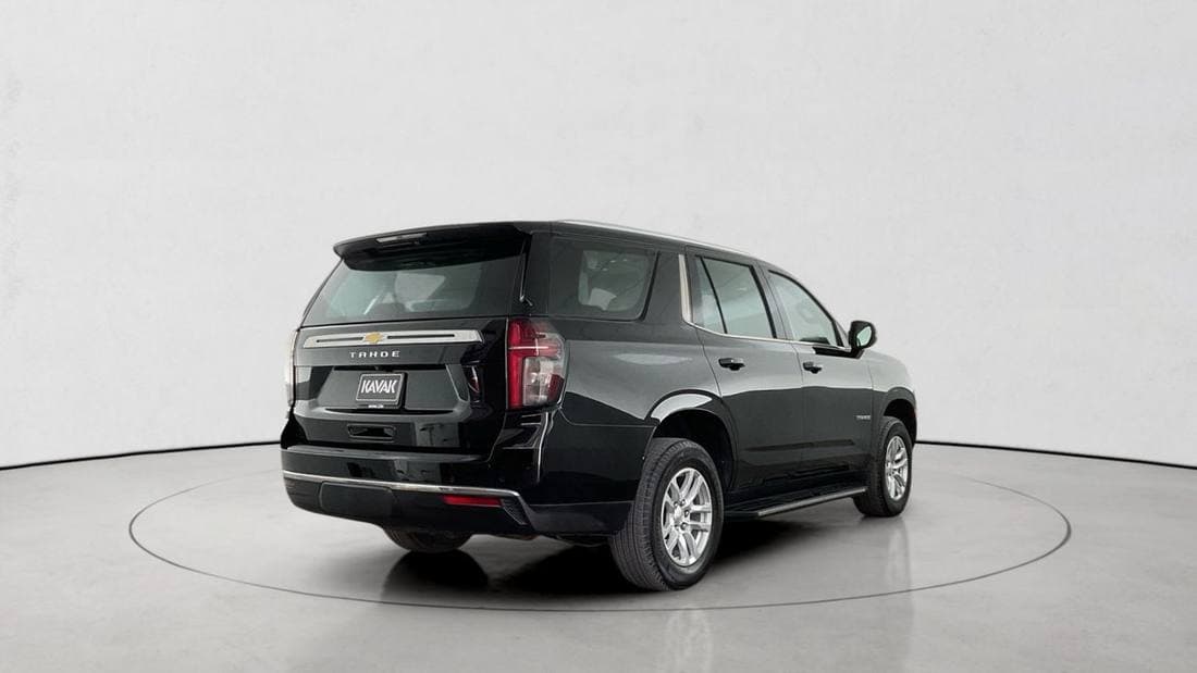 2024 Chevrolet Tahoe LS thumbnail 6