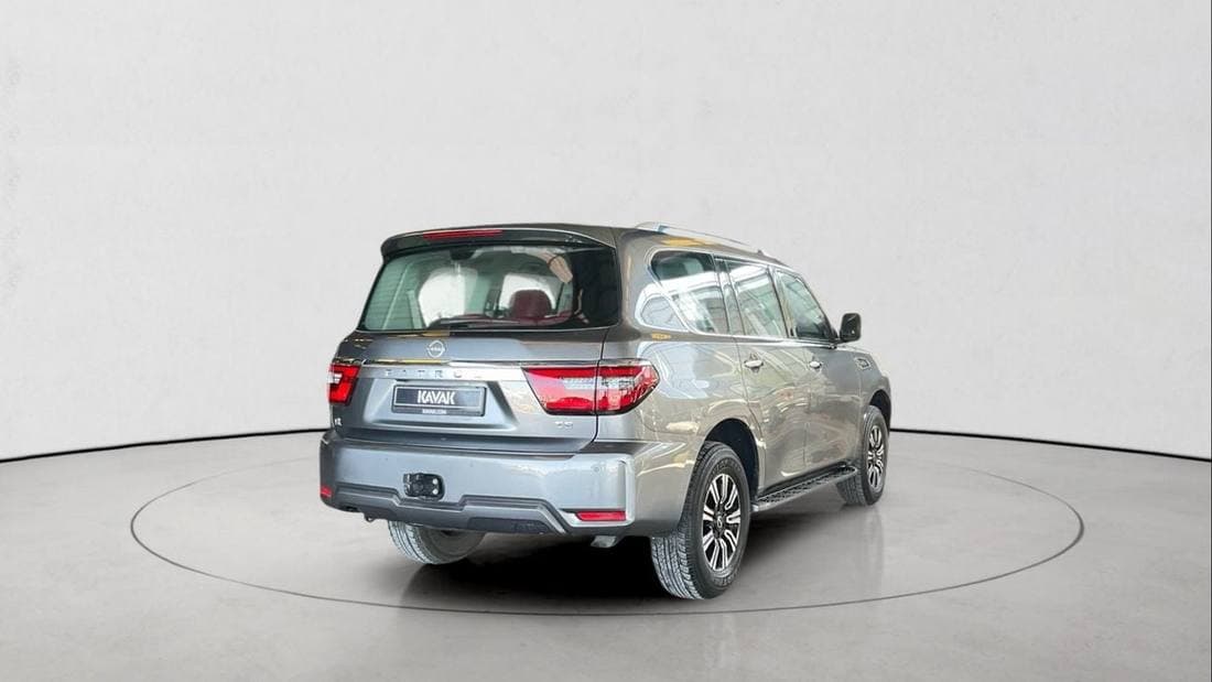 2023 Nissan Patrol SE T2 thumbnail 7