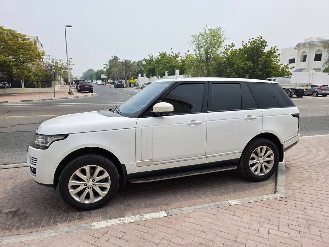 2014 Land Rover Range Rover HSE LE thumbnail 2