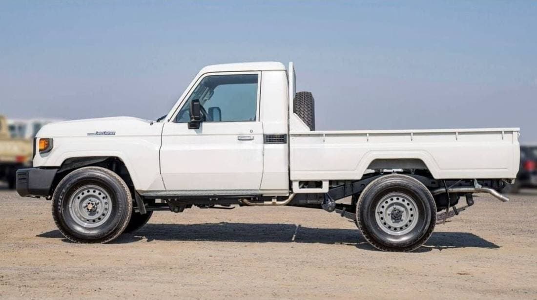 2026 Toyota Land Cruiser Pick Up thumbnail 8