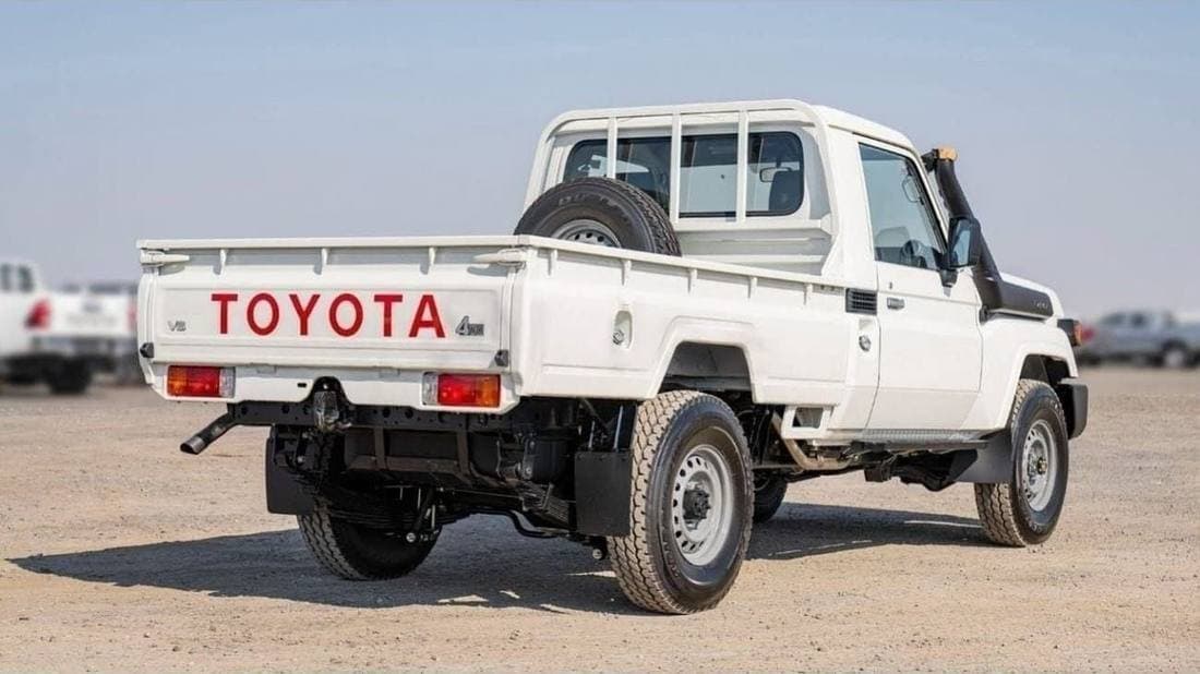 2026 Toyota Land Cruiser Pick Up thumbnail 7