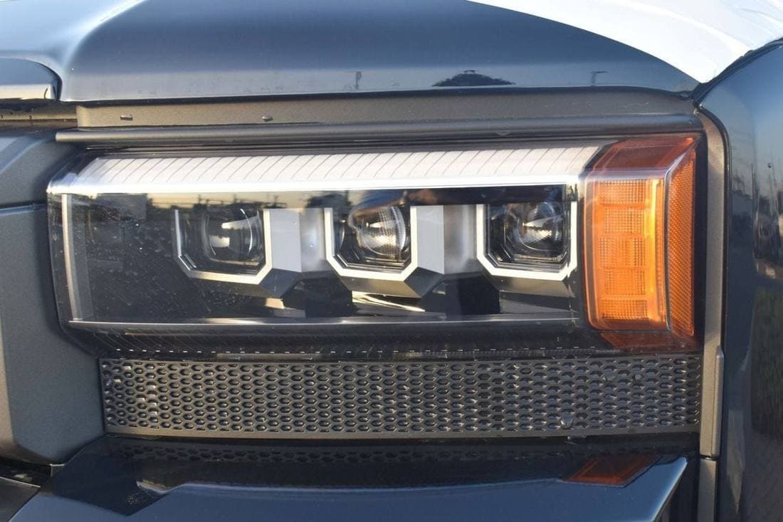2026 Toyota Prado VXR thumbnail 3