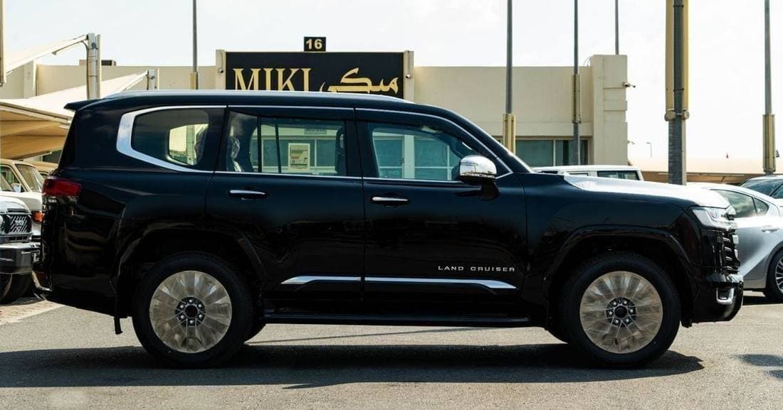 2026 Toyota Land Cruiser VXR thumbnail 7