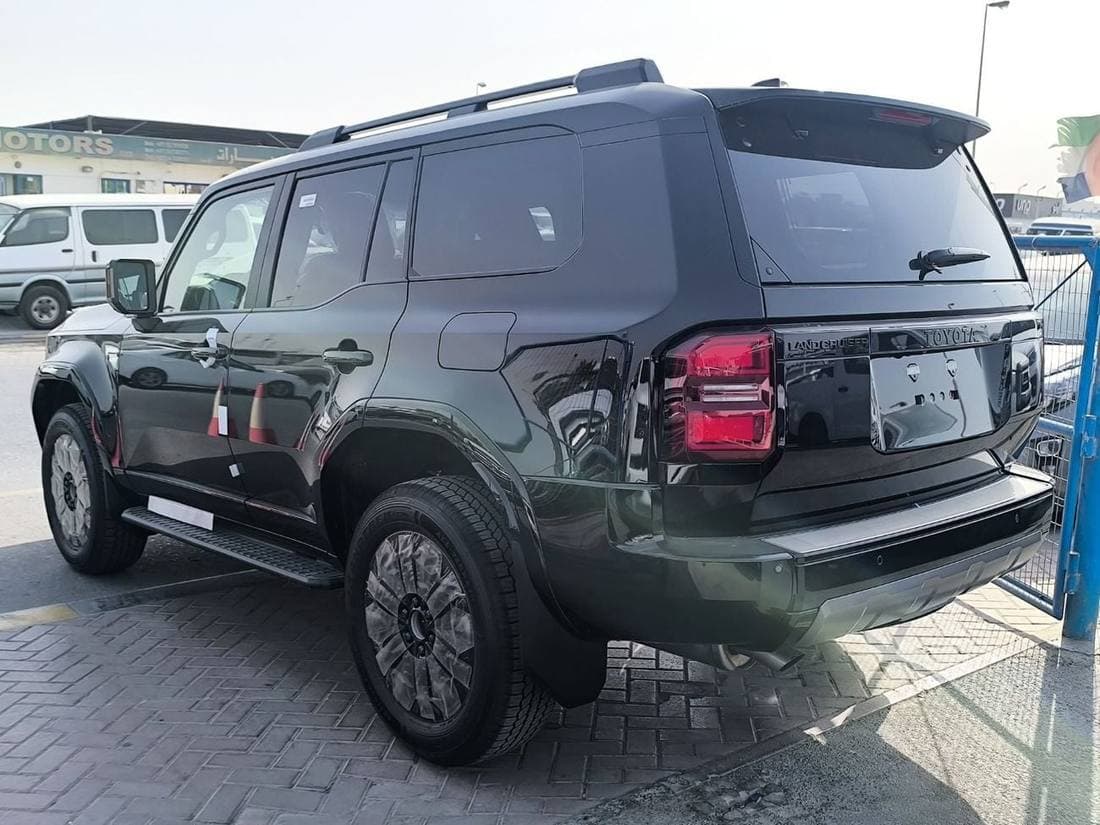 2025 Toyota Prado VXR thumbnail 5