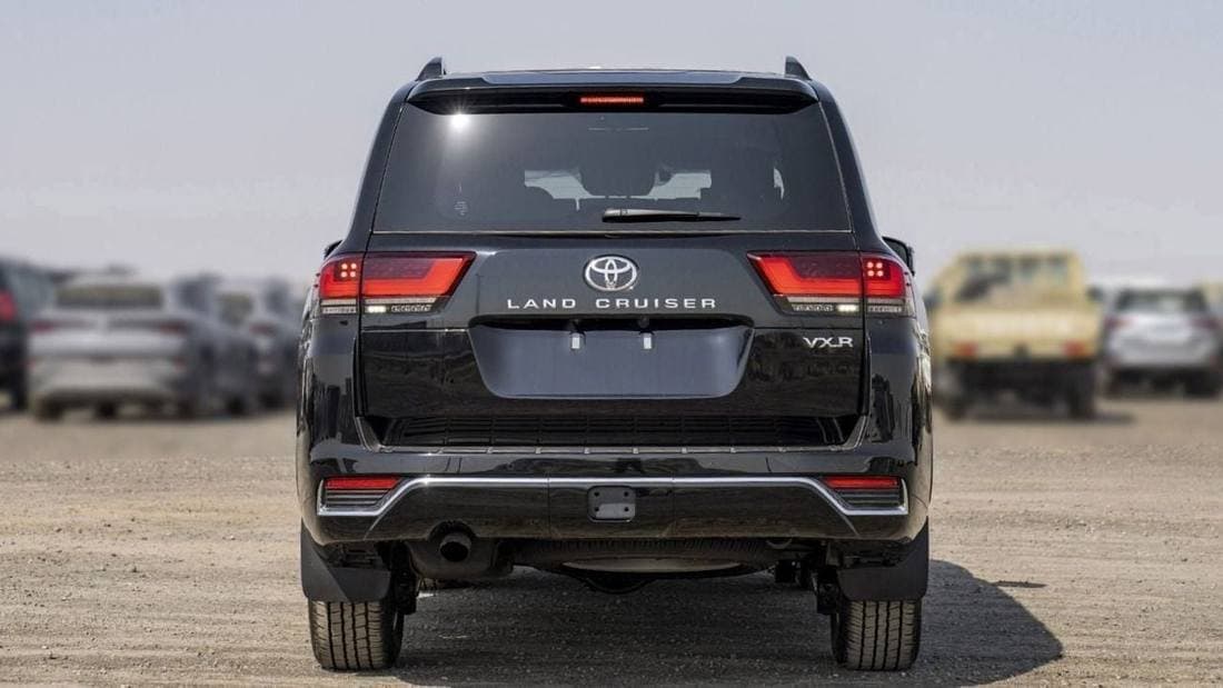 2025 Toyota Land Cruiser VXR thumbnail 8