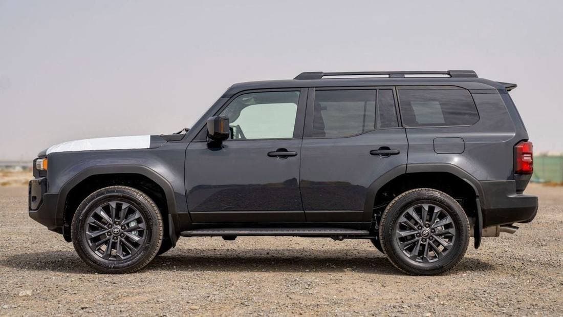2025 Toyota Prado VXR thumbnail 5