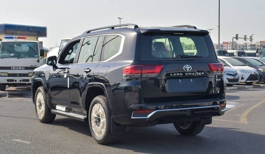 2026 Toyota Land Cruiser VXR thumbnail 6