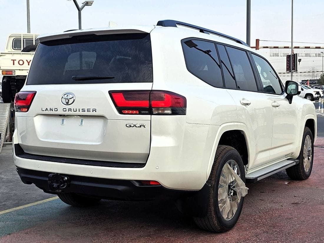 2026 Toyota Land Cruiser GXR thumbnail 8