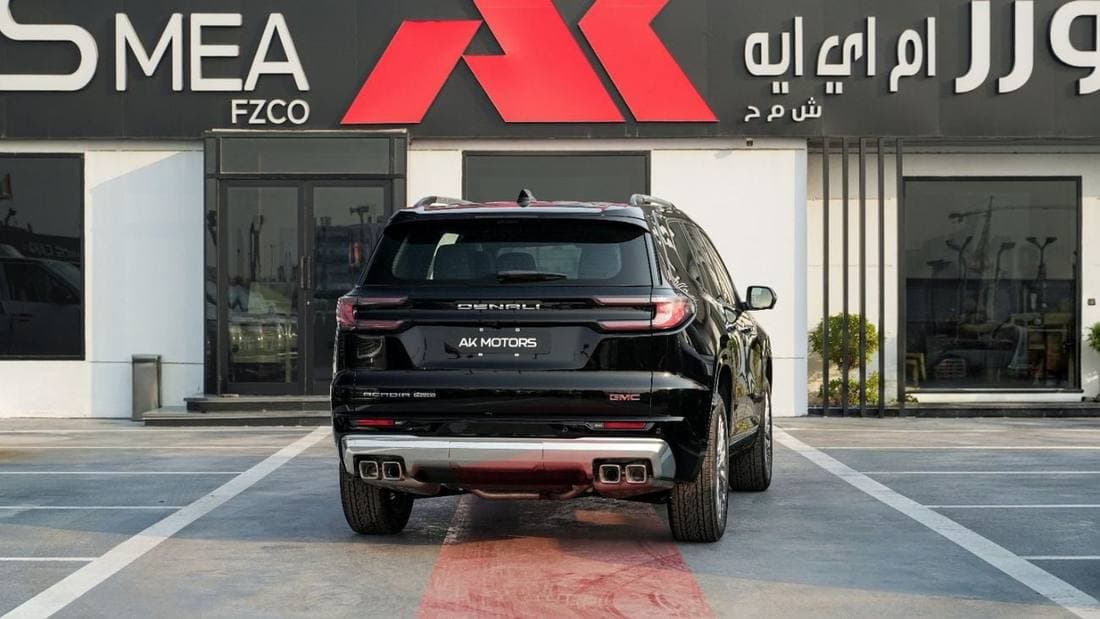 2026 GMC Acadia DENALI thumbnail 4