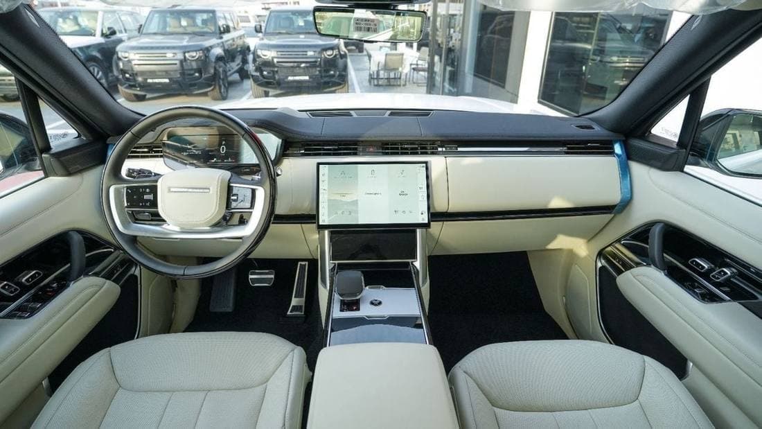 2026 Land Rover Range Rover RANGE ROVER HSE P400 thumbnail 8
