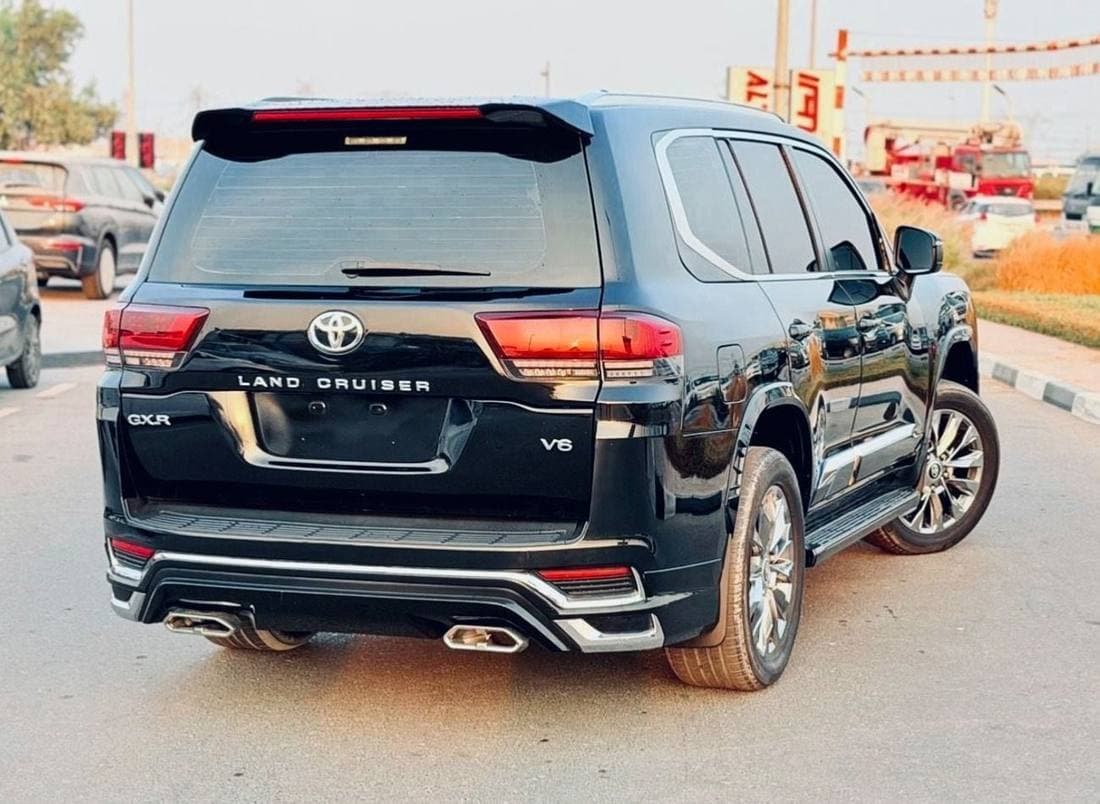 2019 Toyota Land Cruiser GXR thumbnail 5