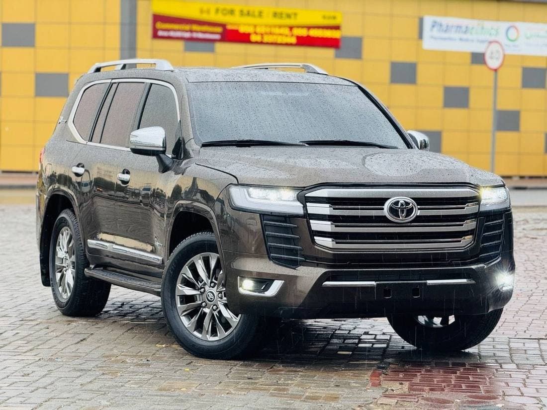 2019 Toyota Land Cruiser GXR