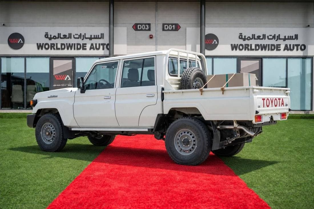 2025 Toyota Land Cruiser Pick Up 79 4.0L Double Cab 5MT 4x4 2025 Model thumbnail 6