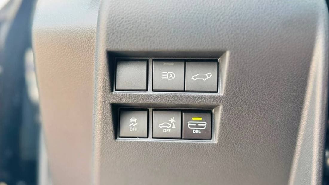 2026 Toyota Land Cruiser VXR thumbnail 6