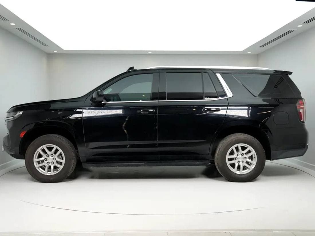 2021 Chevrolet Tahoe LT thumbnail 3