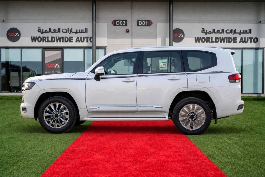 2026 Toyota Land Cruiser GXR thumbnail 2