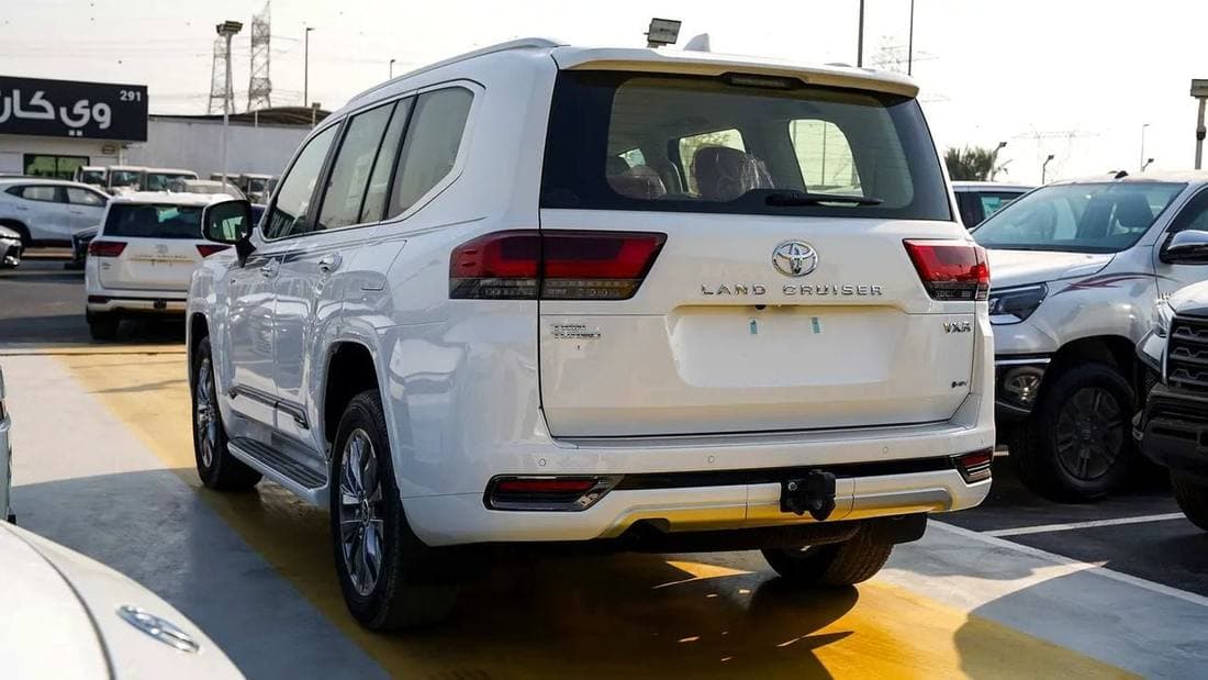 2026 Toyota Land Cruiser VXR thumbnail 7