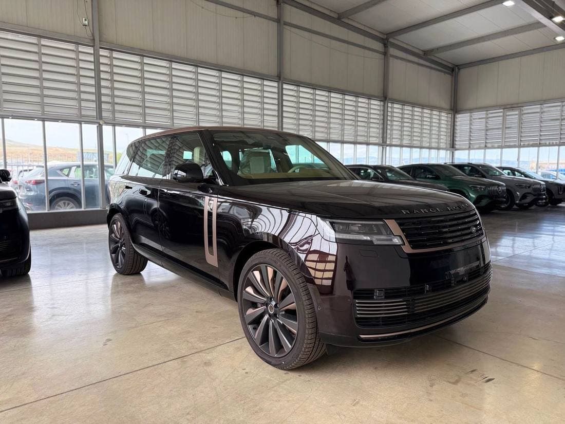 2024 Land Rover Range Rover SV LWB P615