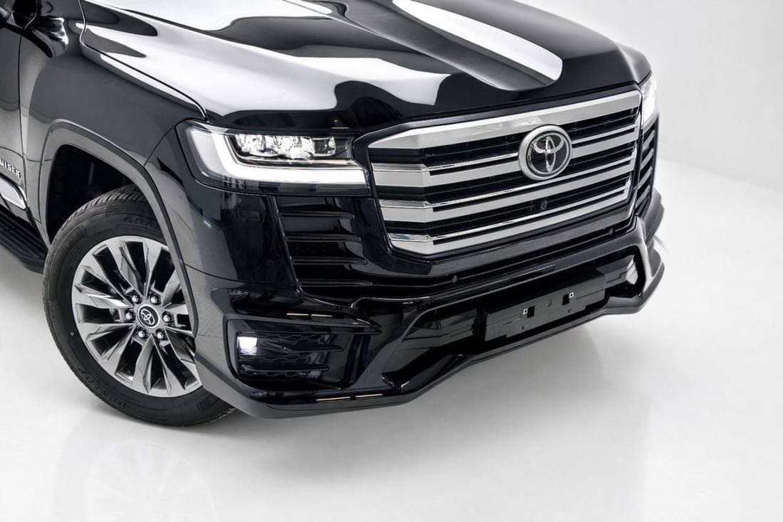 2026 Toyota Land Cruiser VXR thumbnail 2
