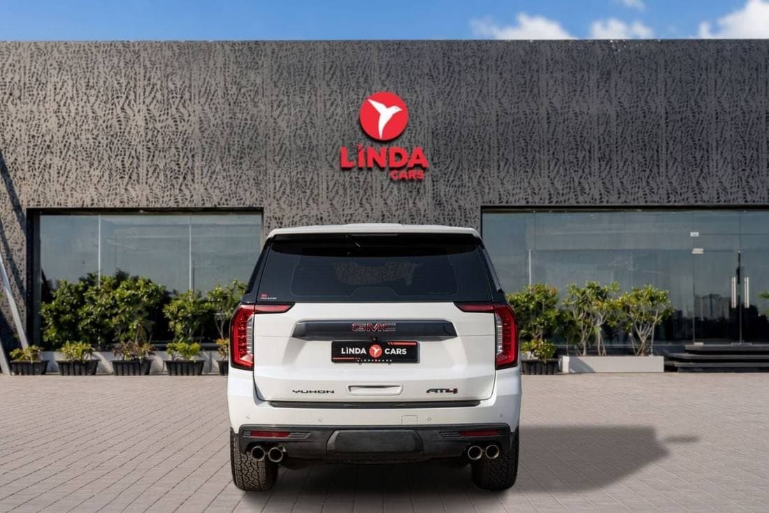 2022 GMC Yukon AT4 thumbnail 4