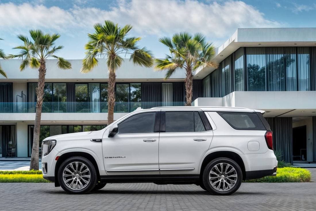 2022 GMC Yukon DENALI thumbnail 2