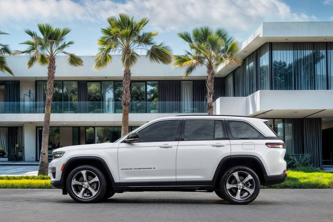 2024 Jeep Grand Cherokee LIMITED thumbnail 2