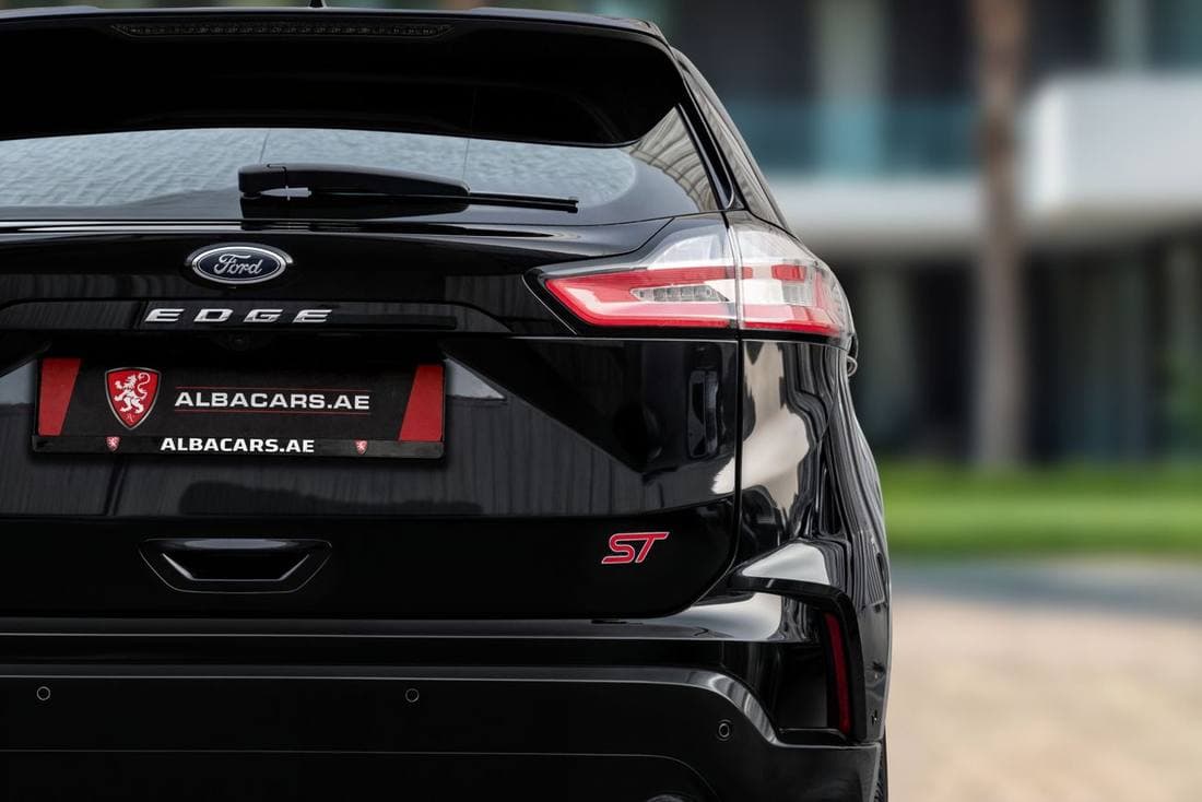 2023 Ford Edge ST thumbnail 6