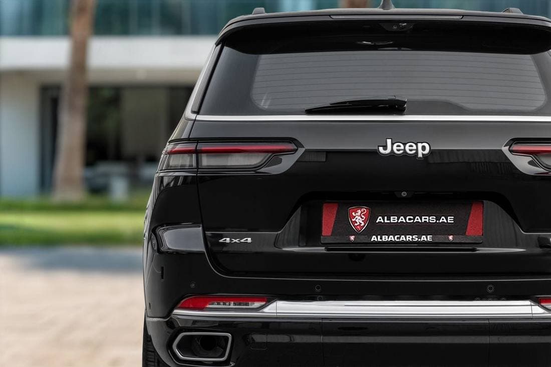 2024 Jeep Grand Cherokee Summit thumbnail 6