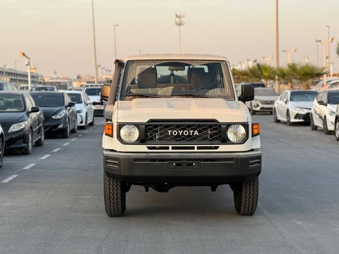 2025 Toyota Land Cruiser Pick Up thumbnail 3