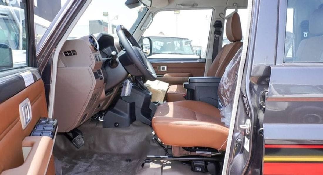 2025 Toyota Land Cruiser Pick Up thumbnail 7