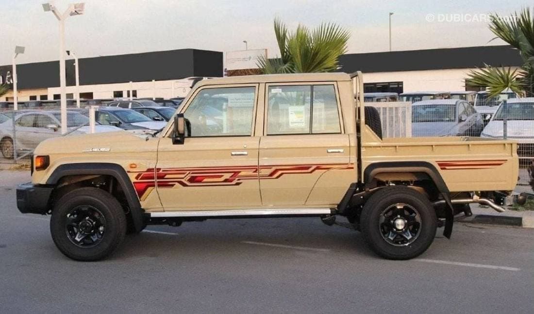 2024 Toyota Land Cruiser Pick Up thumbnail 5