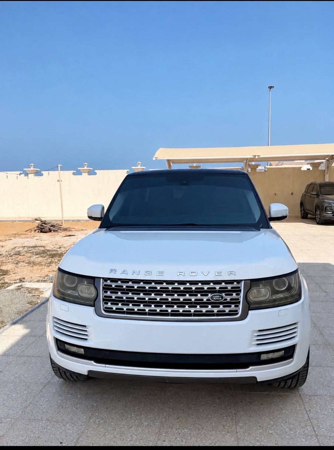2014 Land Rover Range Rover HSE LE