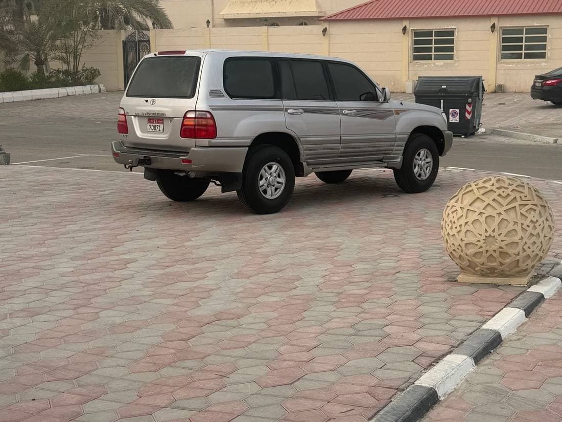 2002 Toyota Land Cruiser VXR MID thumbnail 8
