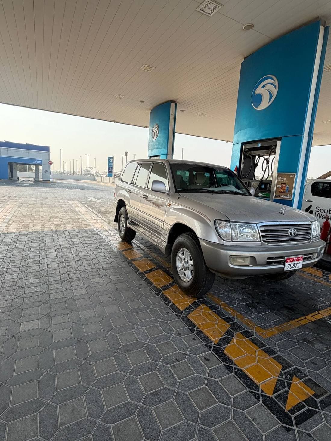 2002 Toyota Land Cruiser VXR MID thumbnail 6